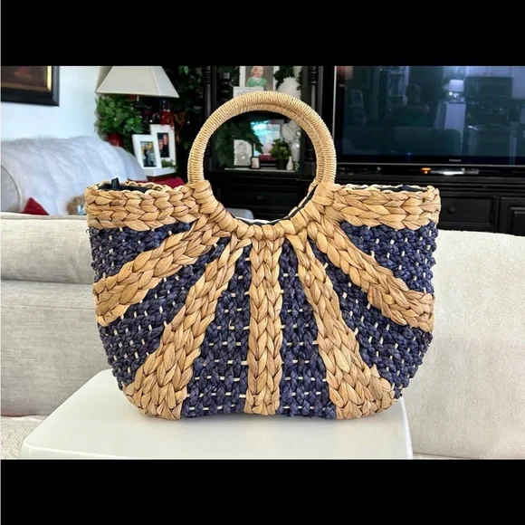 CROFT & BARROW STRAW BAG - Picture 9 of 12